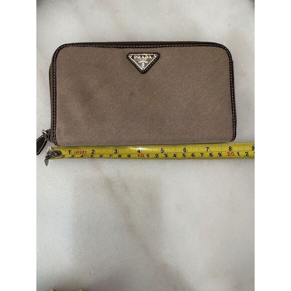 COPY - Prada Wallet Brown Fabric Leather Zip Bifold Card Holder Rectangle Y2k C… - Picture 13 of 16